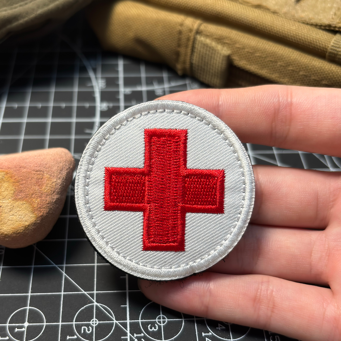 First Aid Red Cross Round Patc - First Aid Bag Kit บทวิจารณ์และราคา